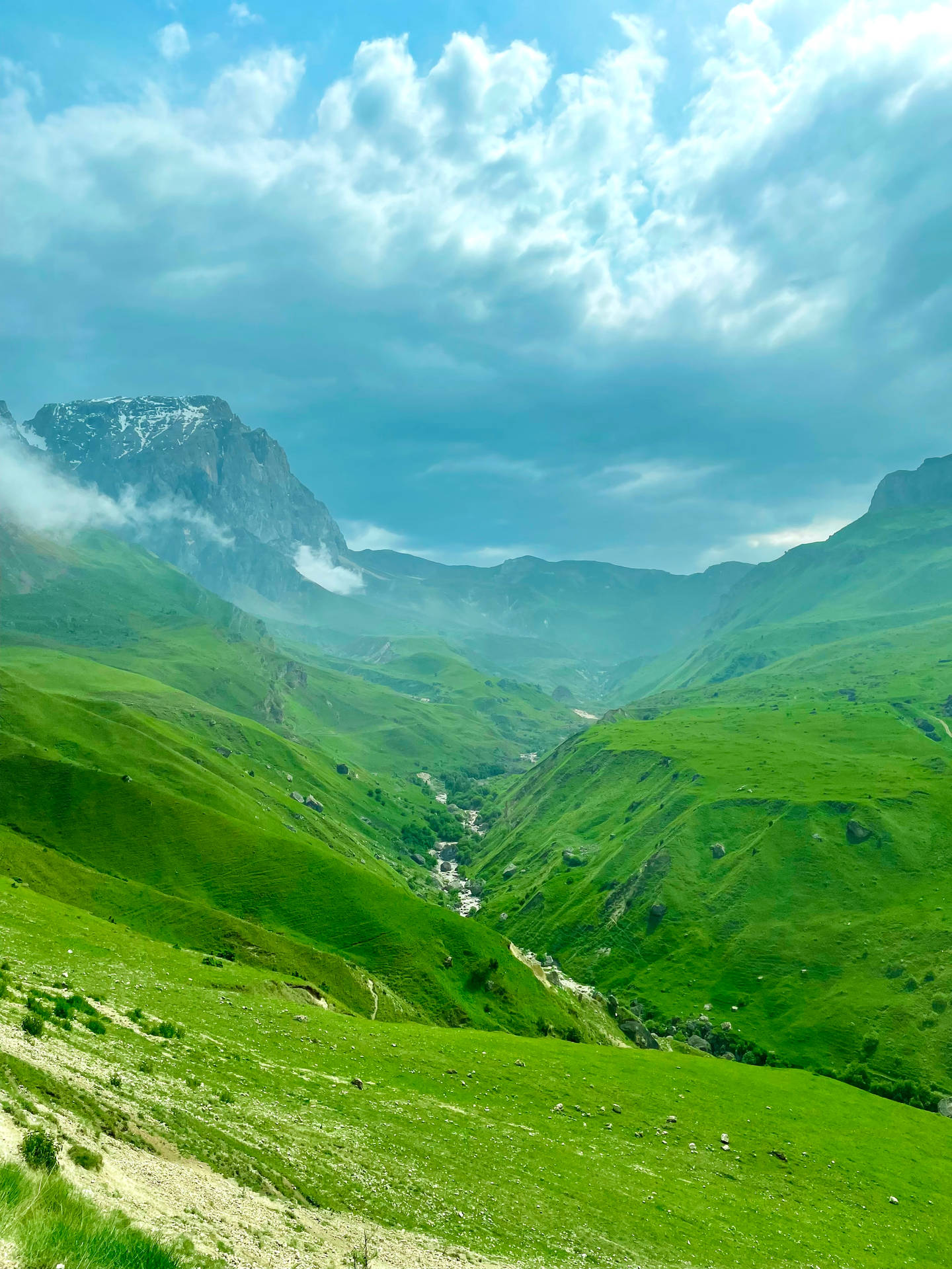 Aserbaidschanischesgrünes Gebirge Wallpaper