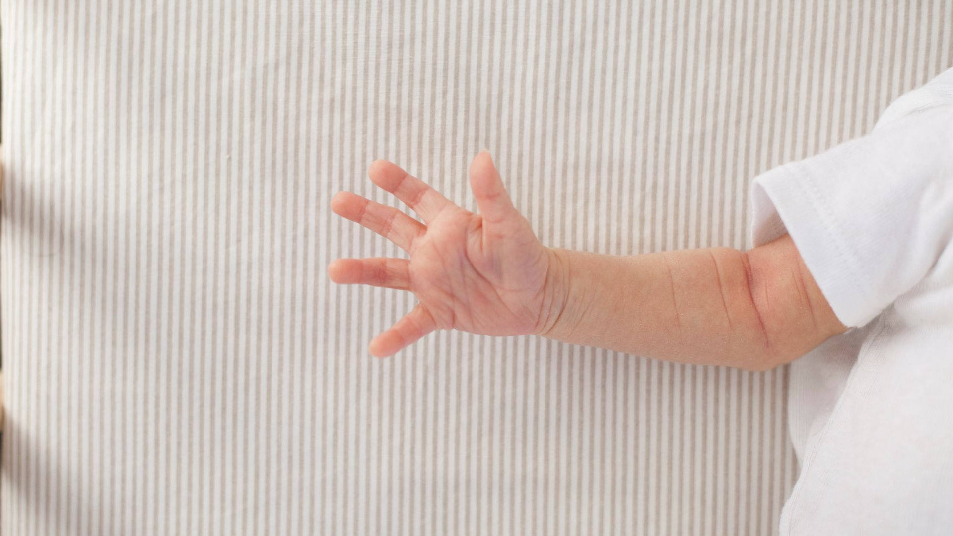 Baby Hand Fingers Stretched Out Wallpaper
