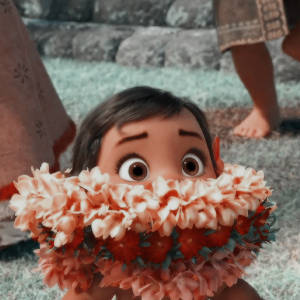 Baby Moana With Leis Picture