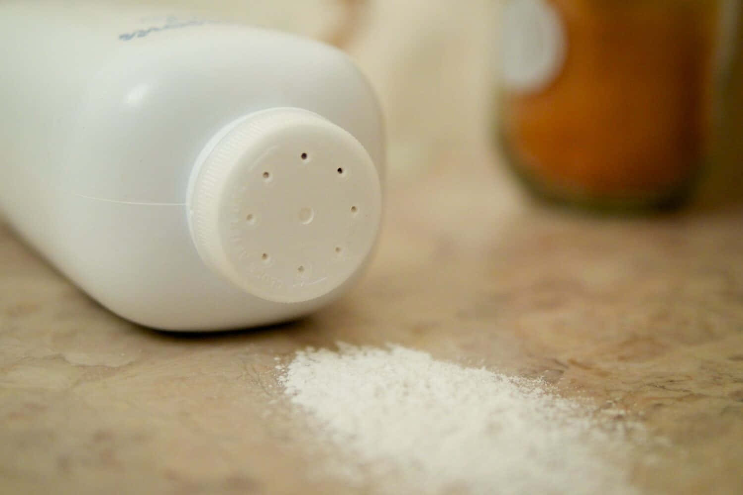Sprinkle baby powder for unbelievably light and soft skin! Wallpaper