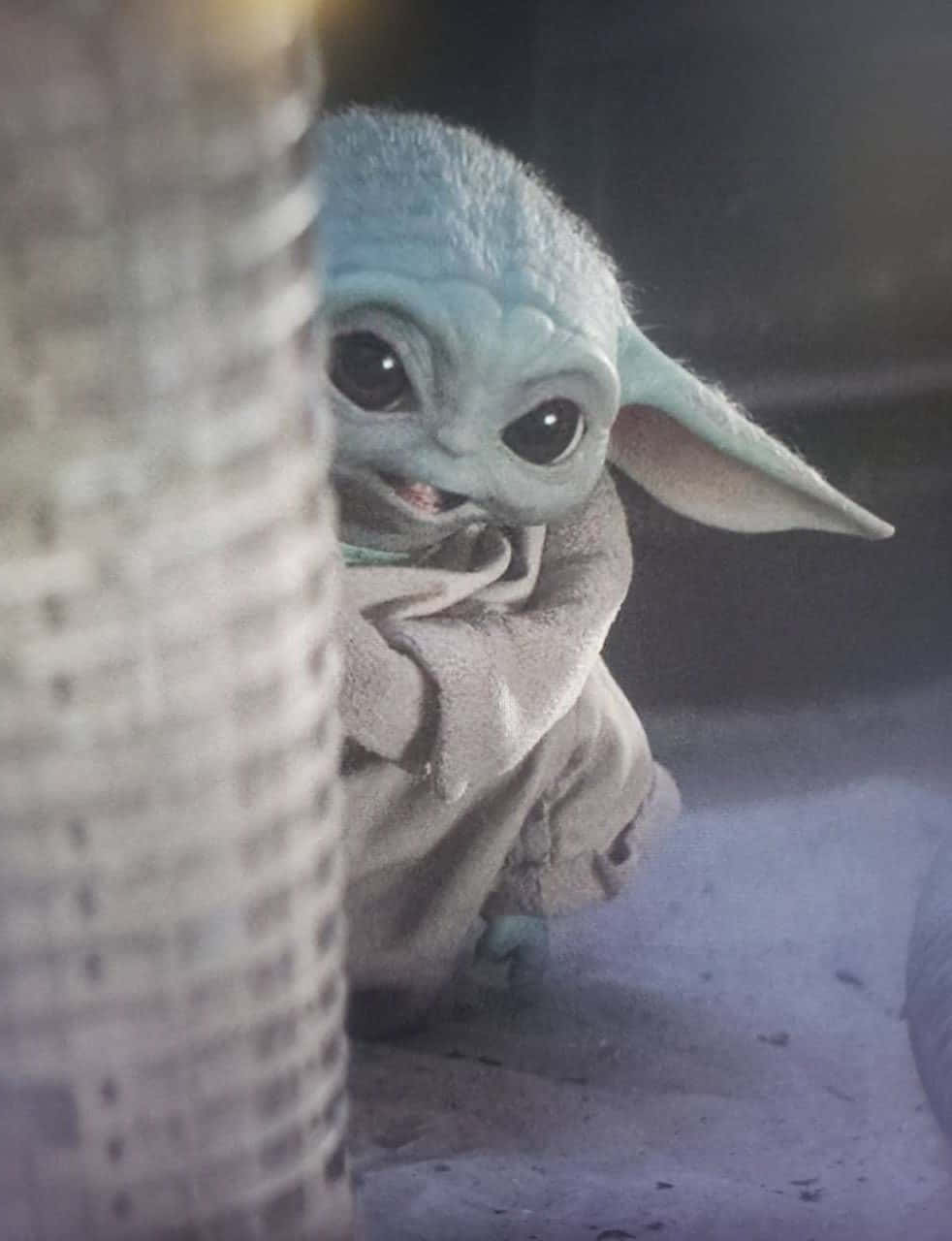 Keep Baby Yoda Close Wallpaper