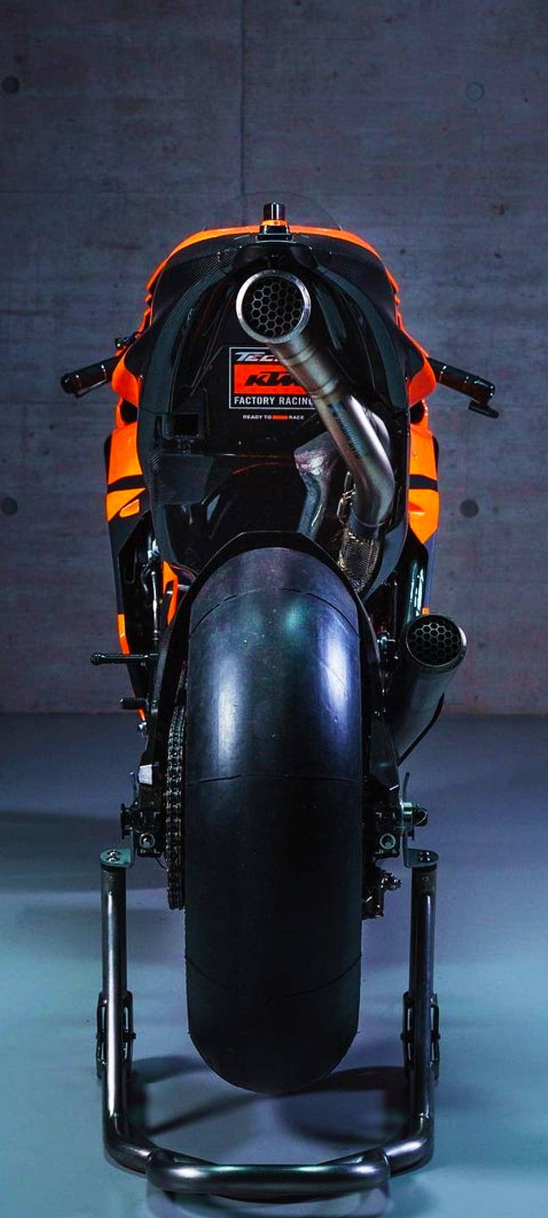 Back View Of KTM iPhone Wallpaper