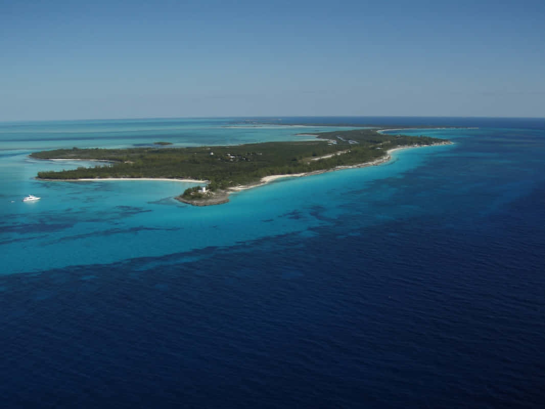 Vistasapacibles Del Océano En La Isla De Las Bahamas. Fondo de pantalla