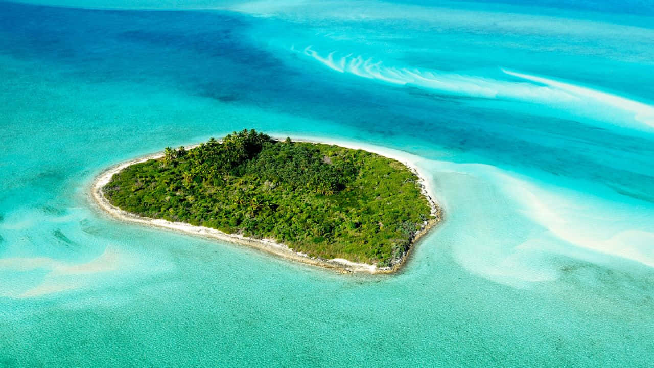 Paisajesereno De Playa En La Isla De Las Bahamas Fondo de pantalla
