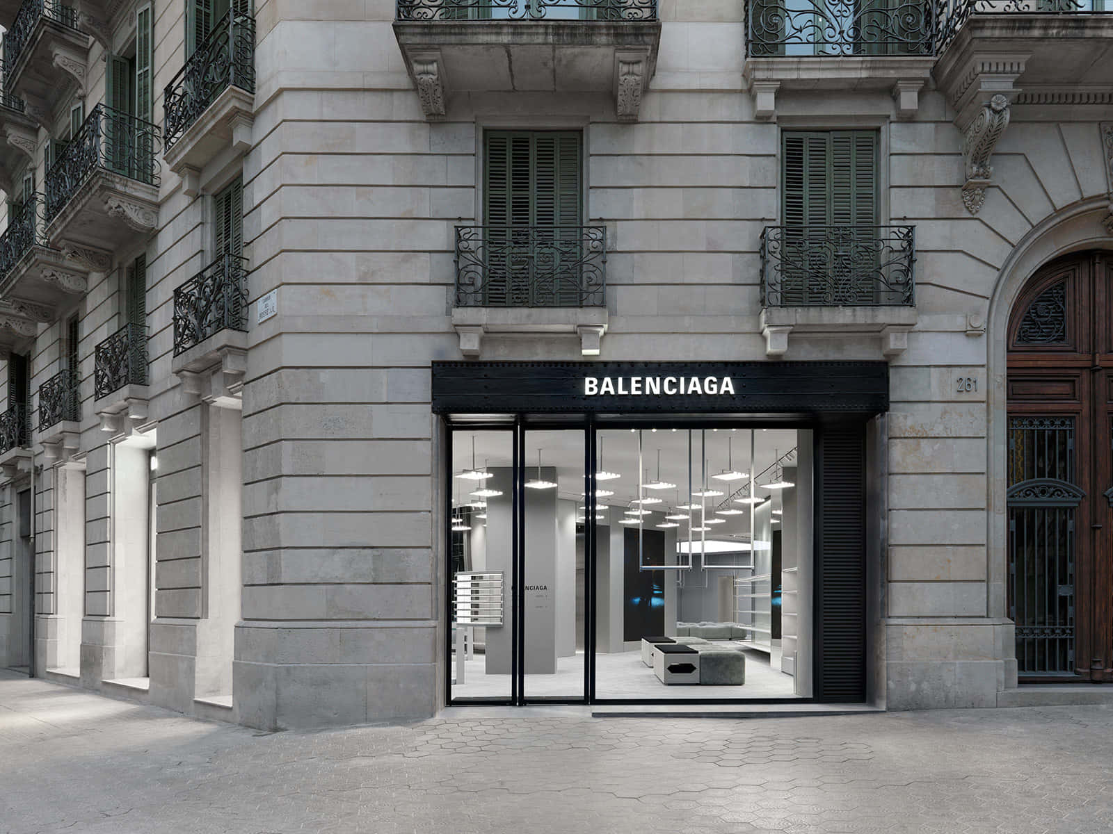 Elegantesund Luxuriöses Balenciaga-design