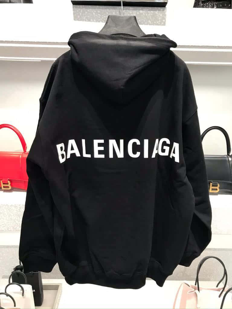 The timeless elegance of Balenciaga