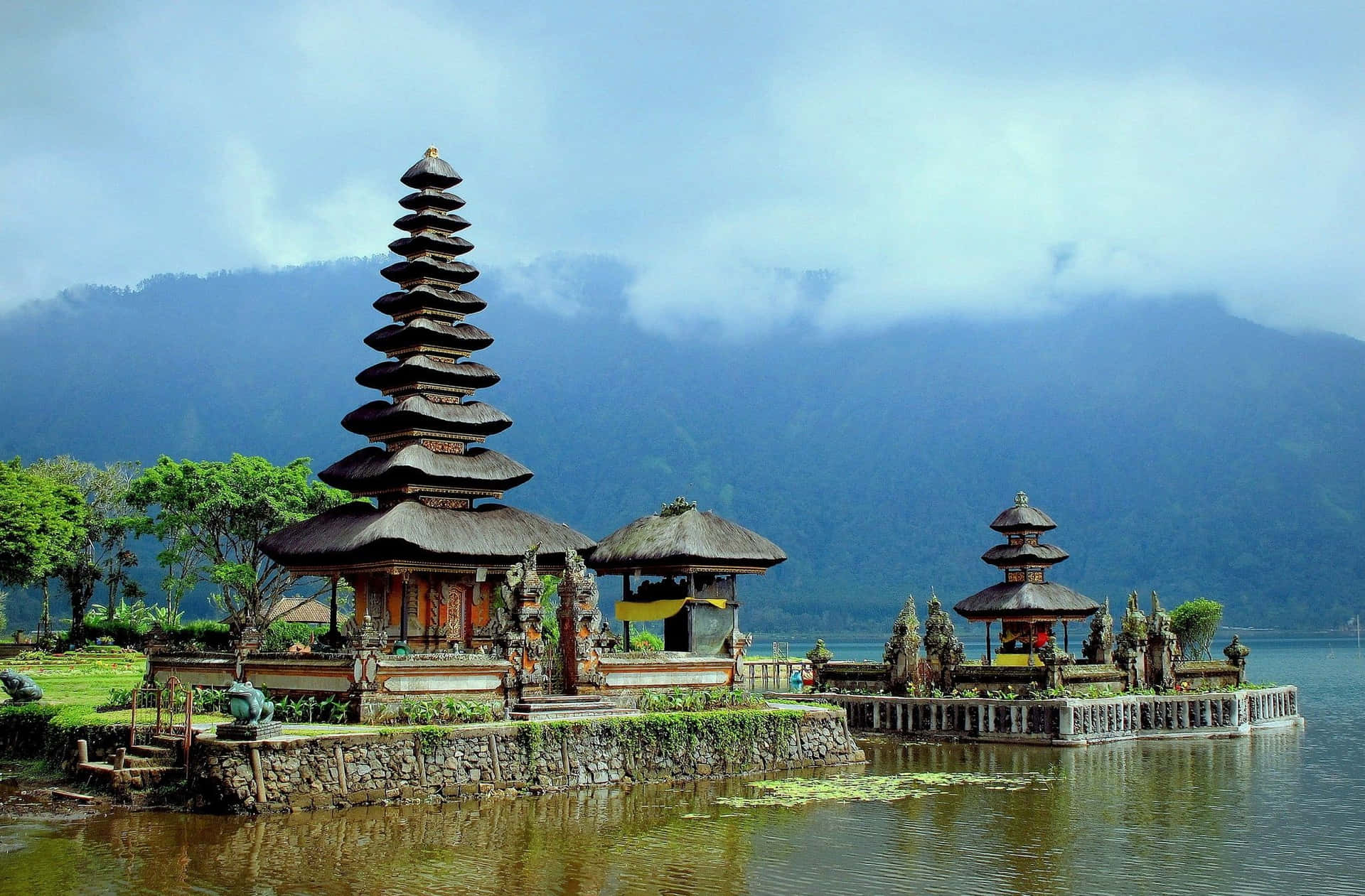Bali 2048 X 1345 Background