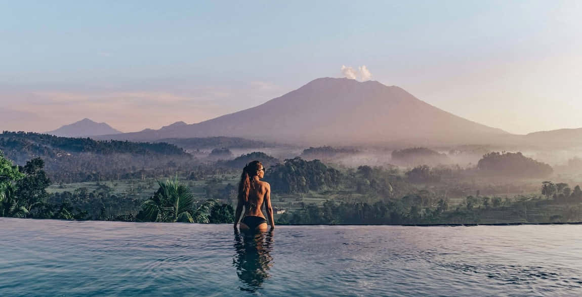 "Breathtaking Bali: A Tropical Paradise in Indonesia" Wallpaper