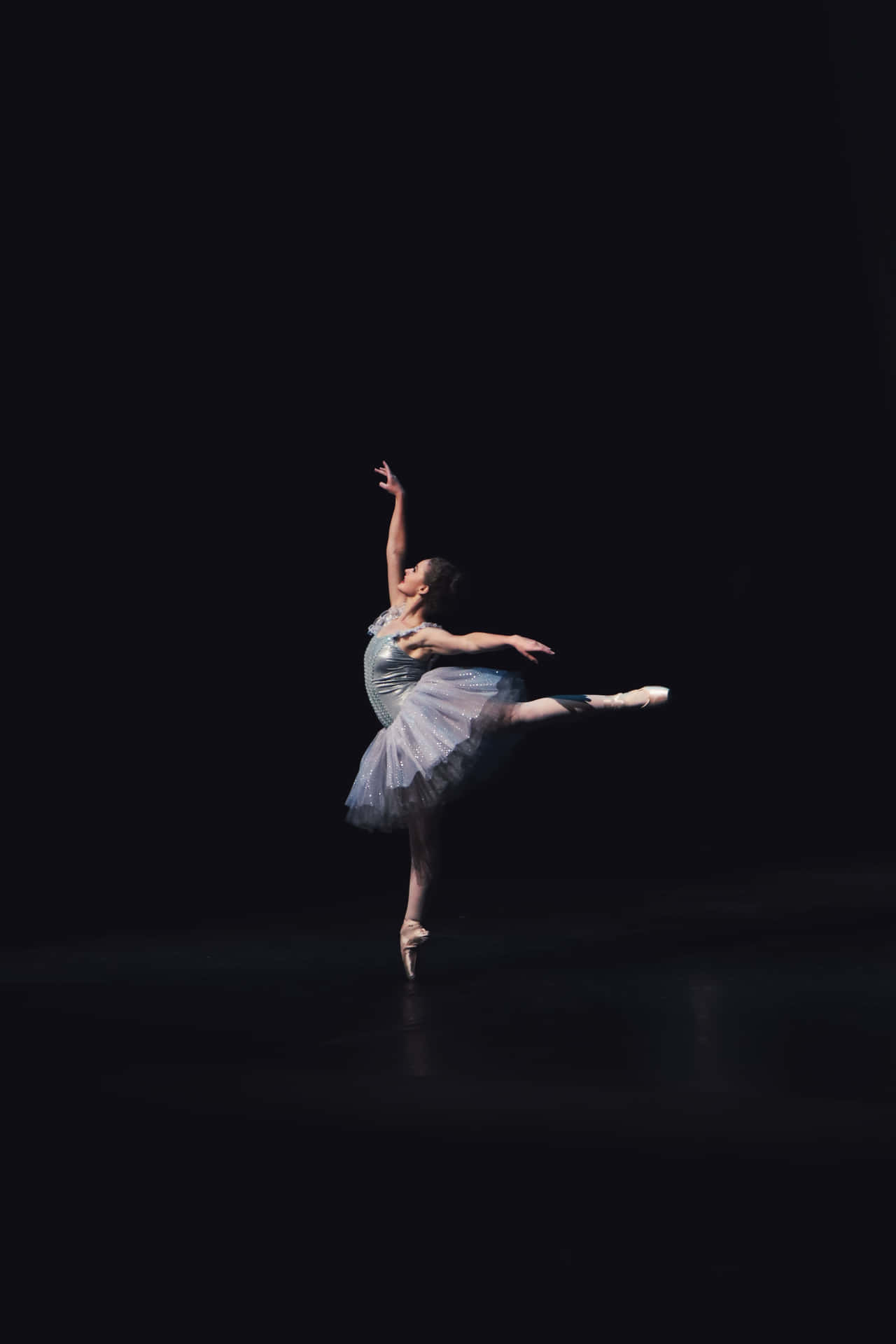 Fotografíade Bailarina De Ballet Fondo Negro. Fondo de pantalla