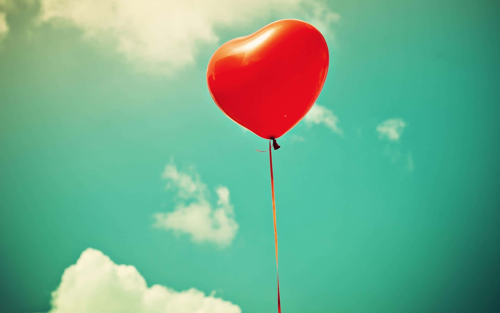 Ladfarverige Balloner Tage Dig Med Til En Verden Af Magiske Muligheder.