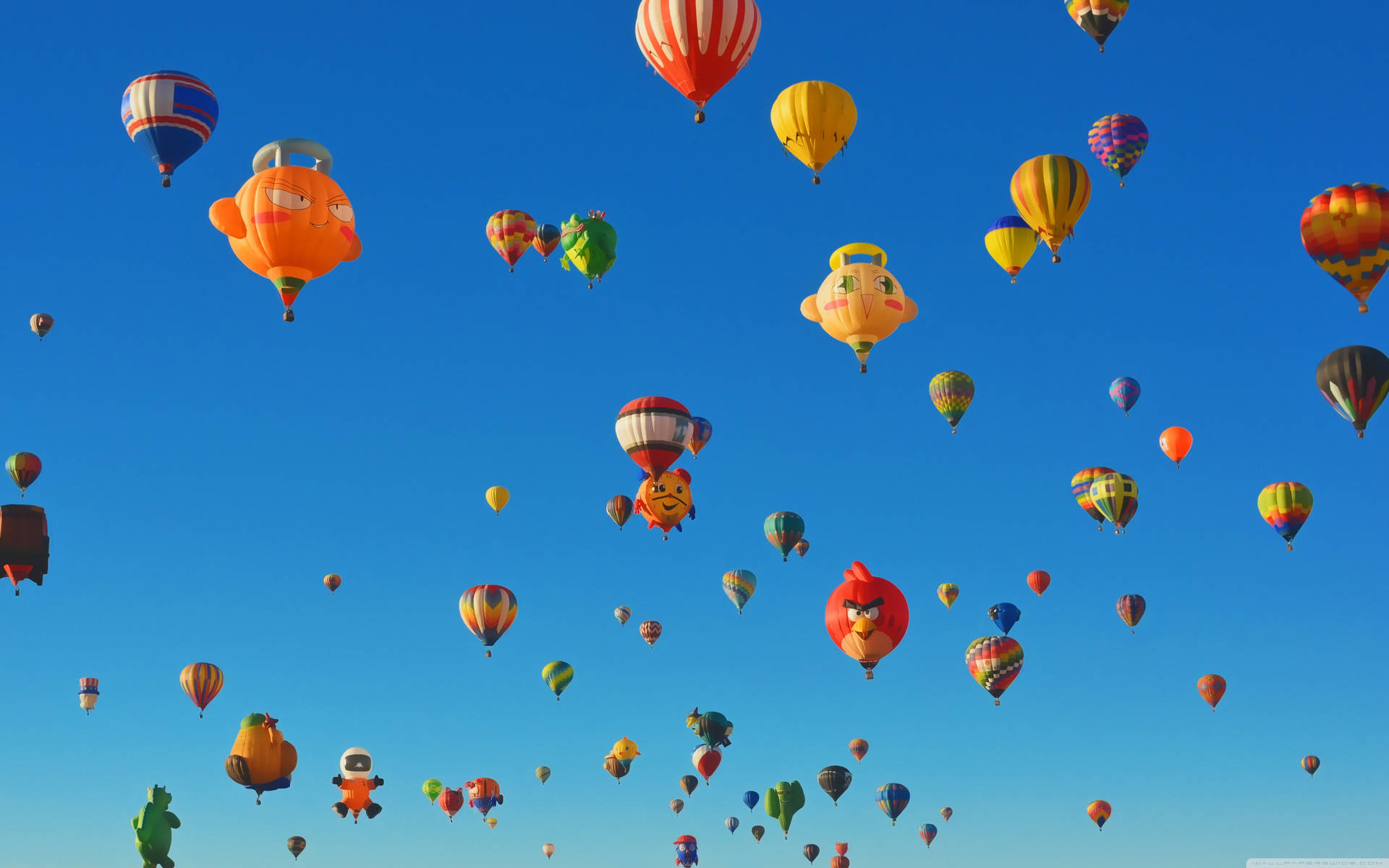 Balloons High In Albuquerque Sky Wallpaper