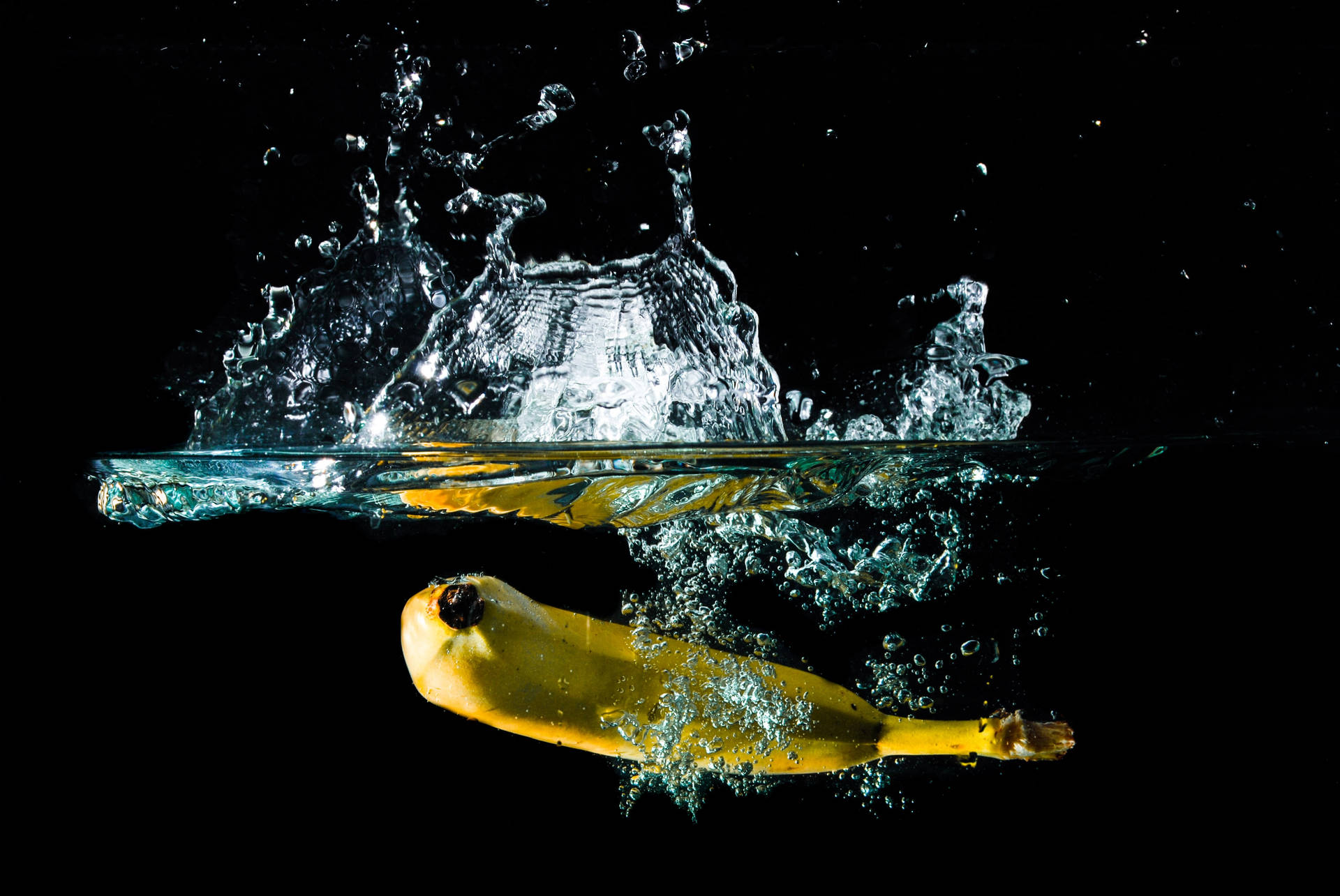 Banana Splash Underwater Wallpaper