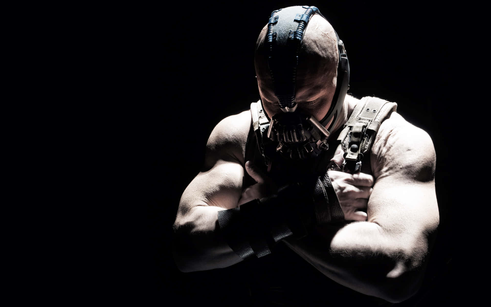 Unleash your inner power with the supervillain Bane Wallpaper