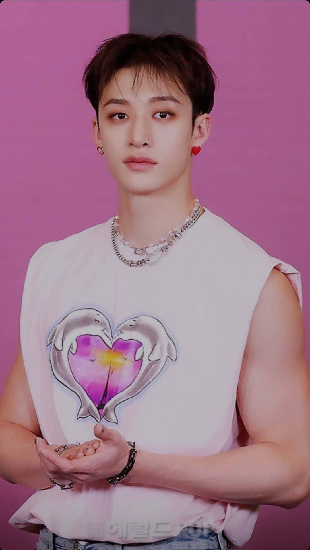 Bang Chan Pink Backdrop Heart Shirt Wallpaper