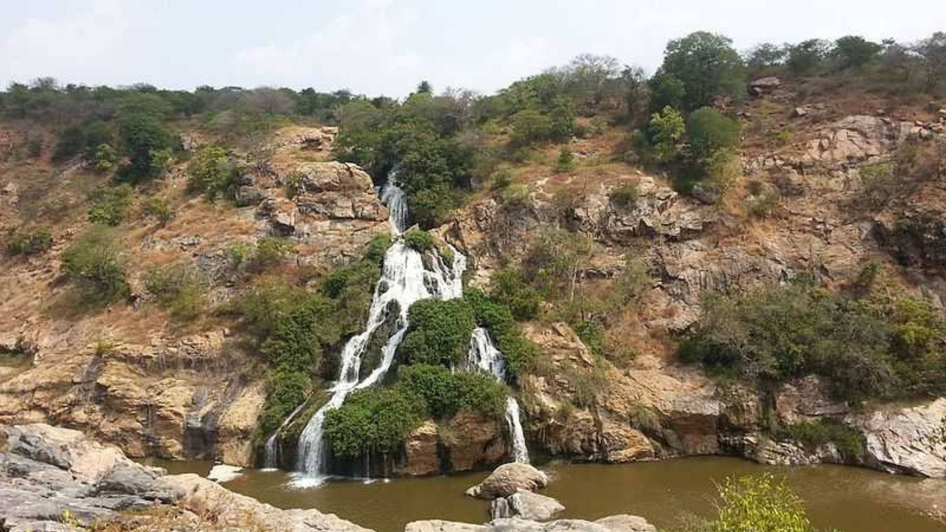 Majestic Chunchi Falls in Bangalore Wallpaper