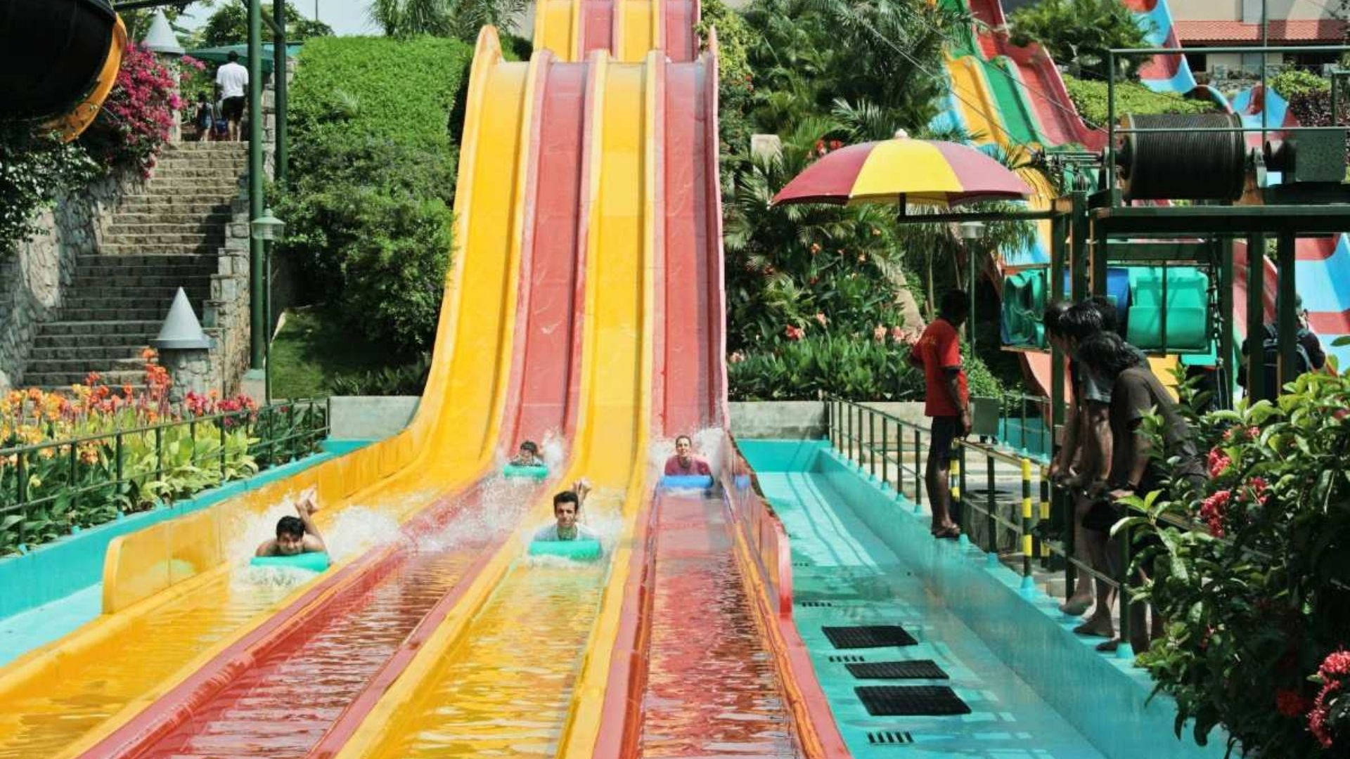 Bangalore Wonderla Amusement Park Water Activity Wallpaper