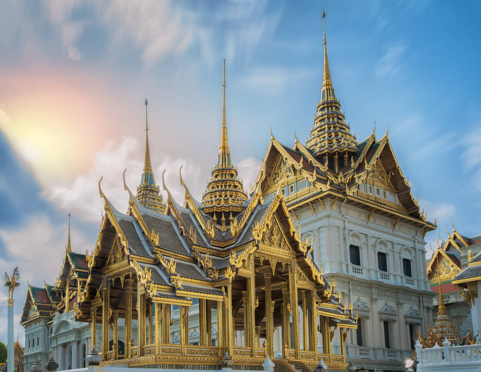 Dermajestätische Große Palast Von Bangkok Wallpaper