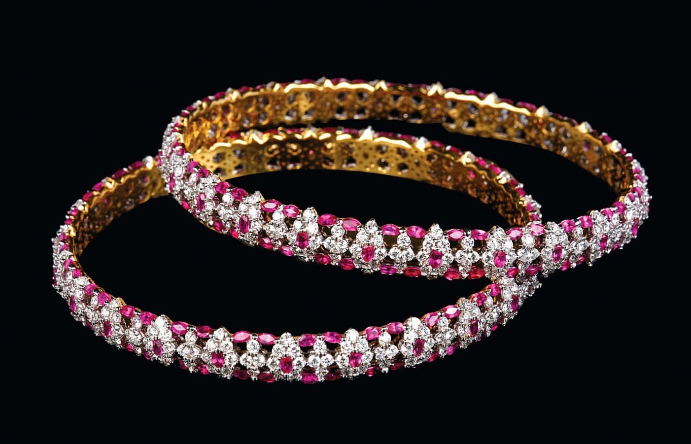 Duebraccialetti Di Diamanti Rosa E Bianchi