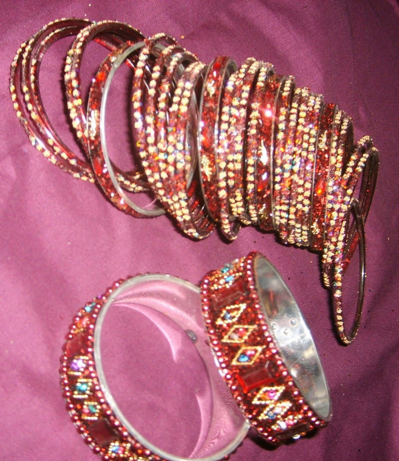 Add a sparkle to your wrists with beautiful, ethnic bangles.