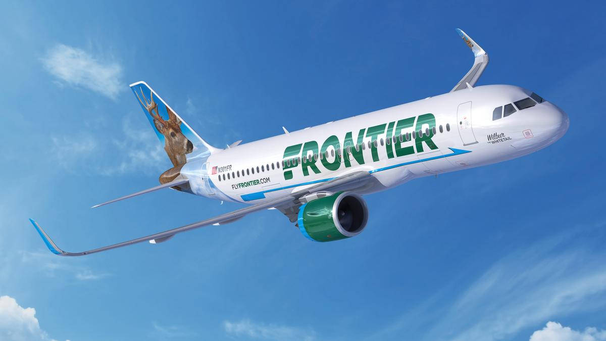Banker Frontier Airlines Wallpaper