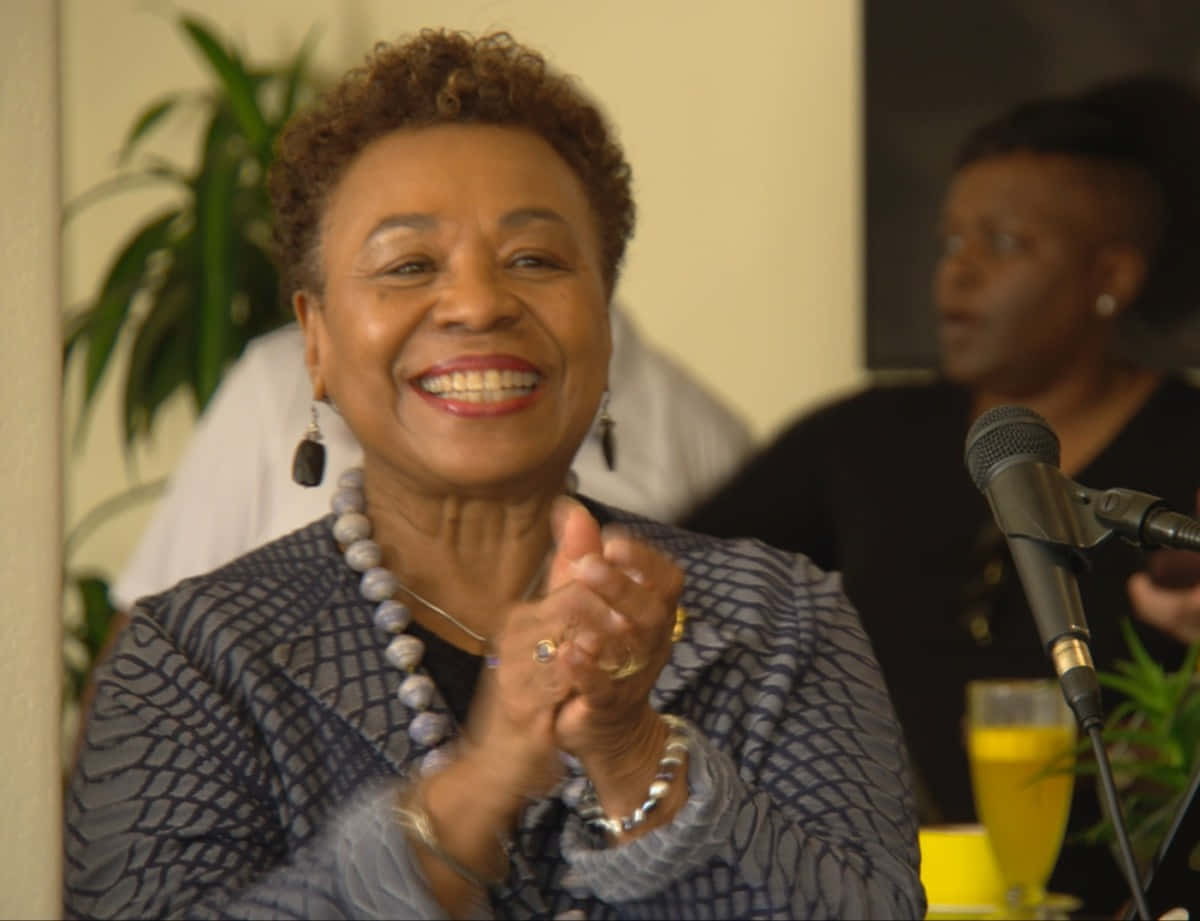 Barbara Lee Clapping And Smiling Wallpaper