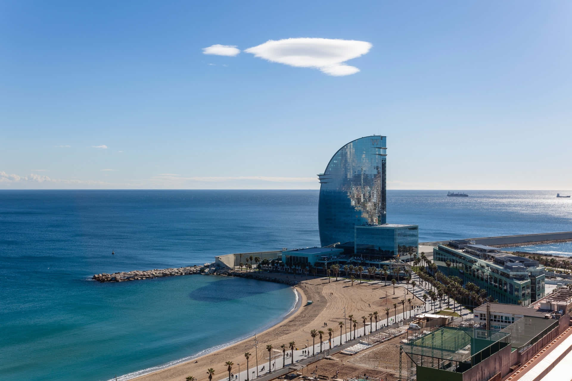 Discover the beauty of Barcelona