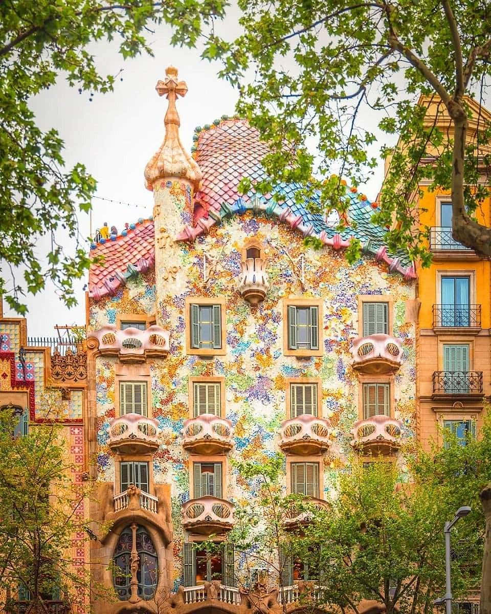 Experience the charm of Barcelona