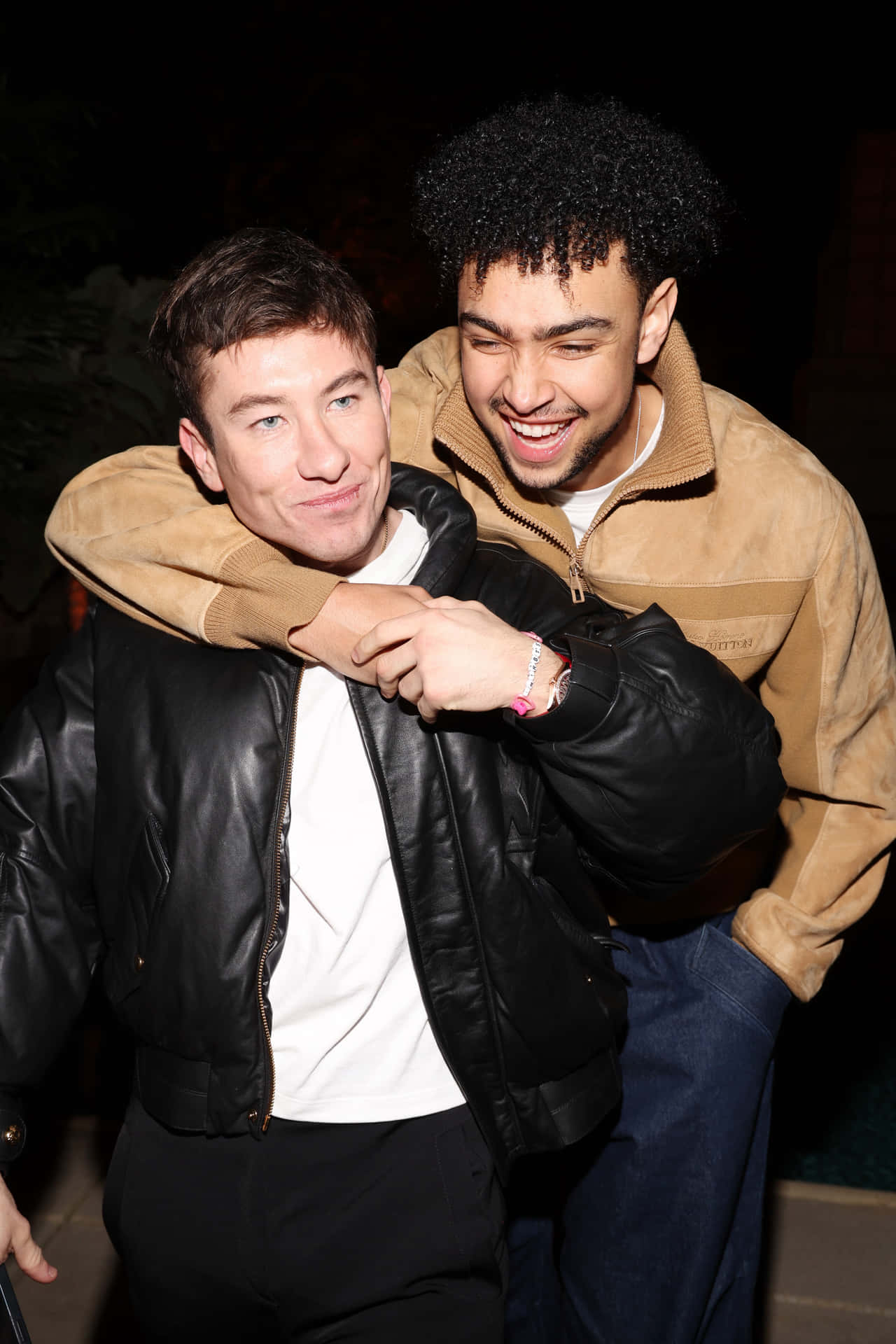 Barry Keoghan Friendly Embrace Wallpaper