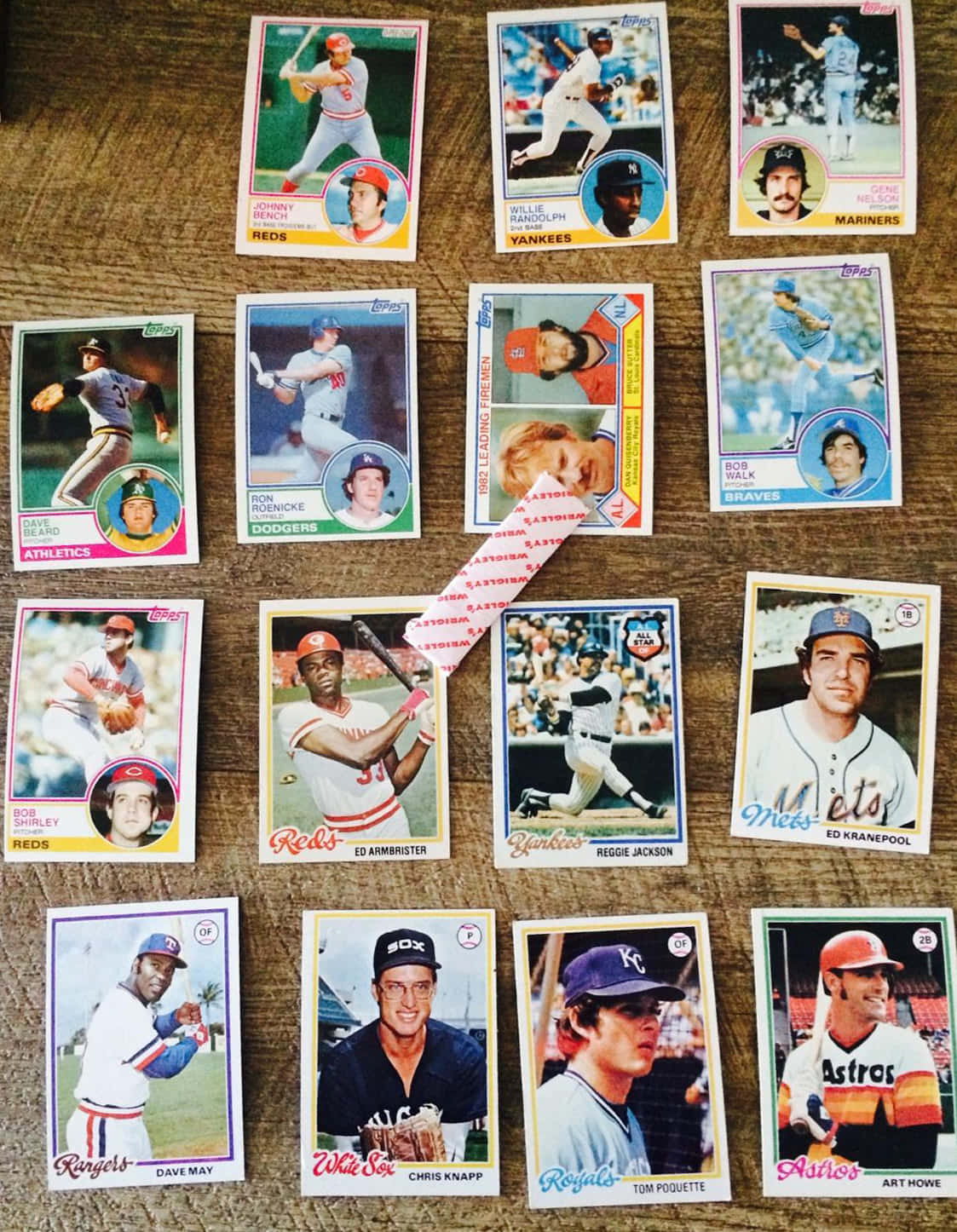 Vintage Baseball Cards Collection Wallpaper