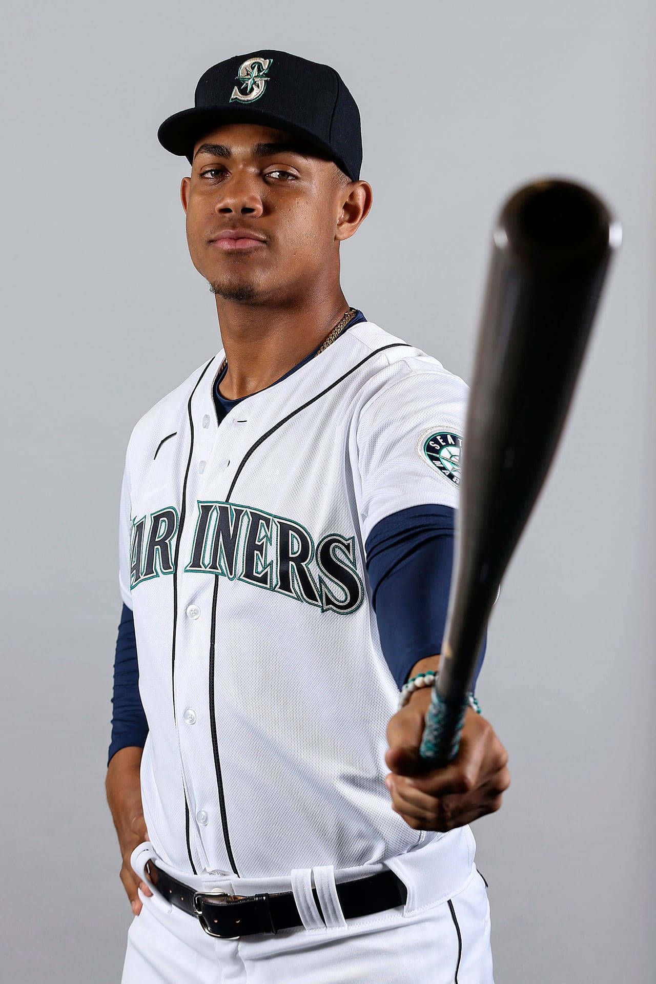 Download Baseball Player Portrait Mariners Wallpaper | Wallpapers.com