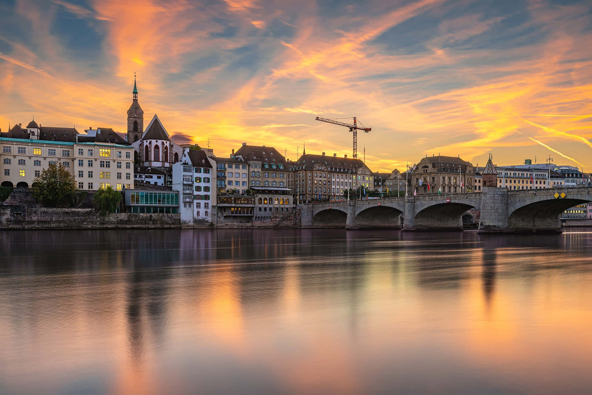 Basel Zonsondergang Over Middenbrug Achtergrond