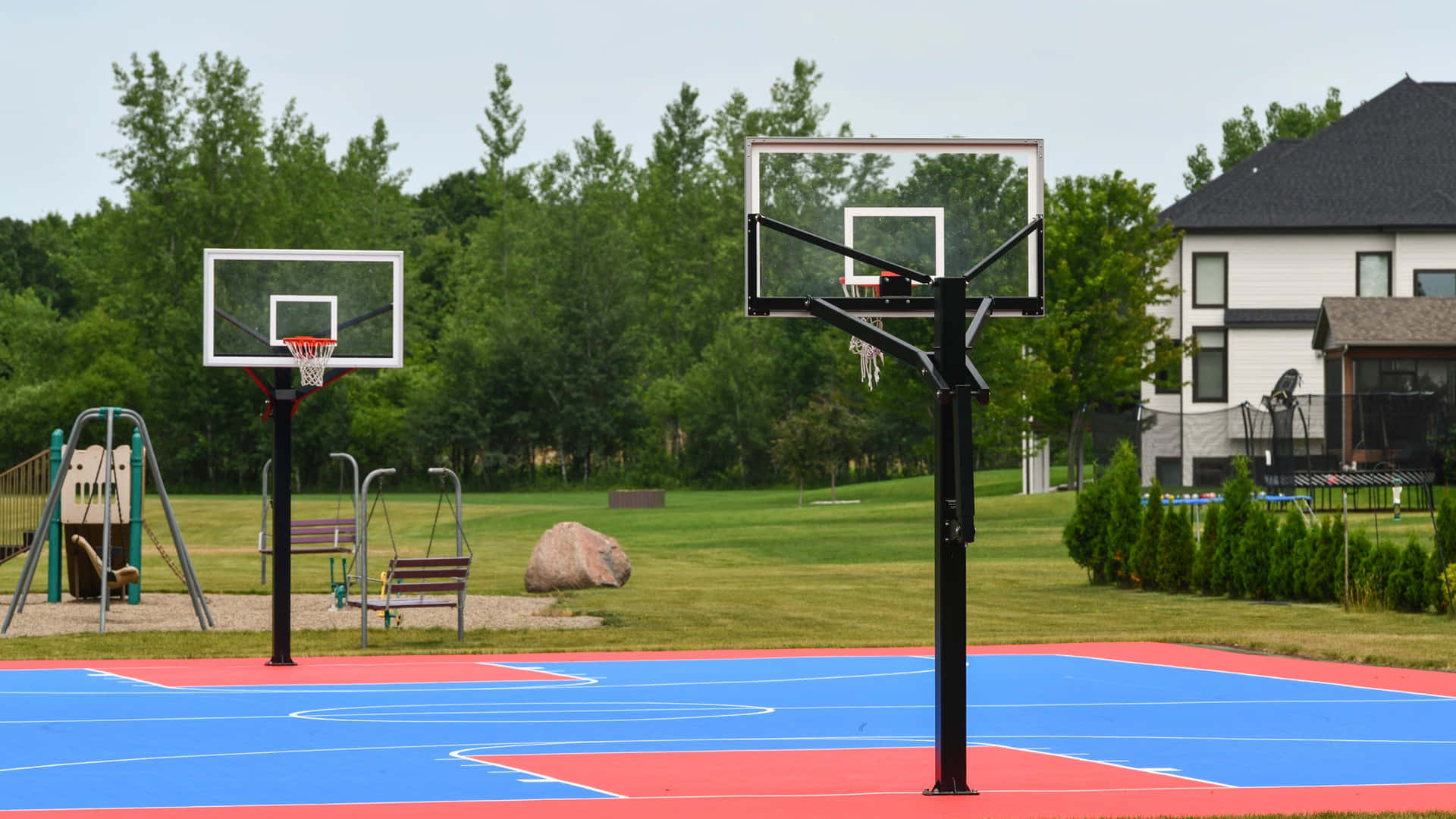 Outdoor Basketball Court Pictures