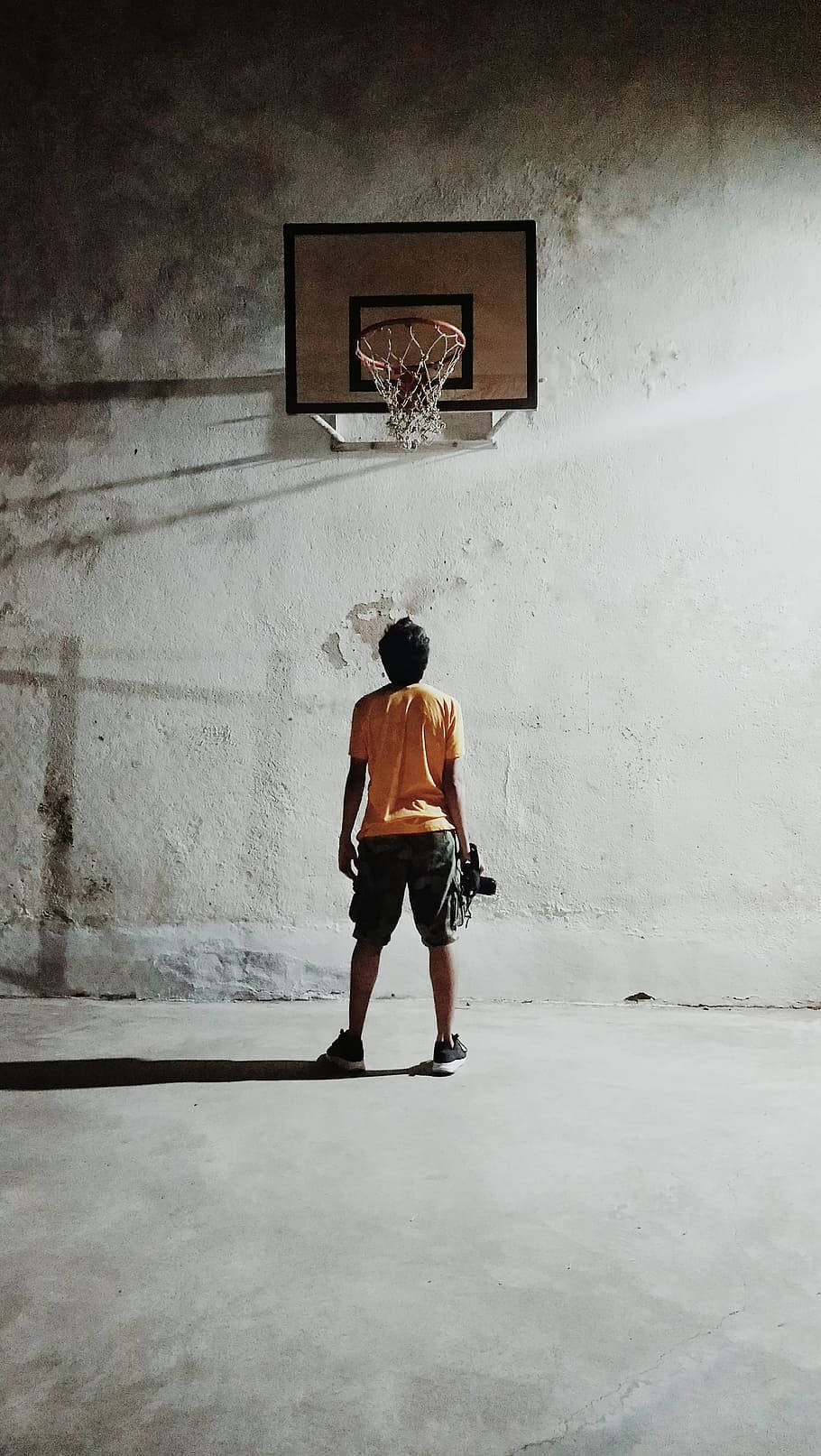 Basketball Hoop Man Aesthetic Wallpaper