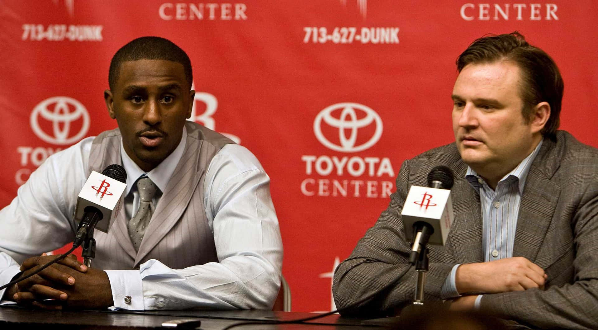 Basketball Press Conferenceat Toyota Center Wallpaper