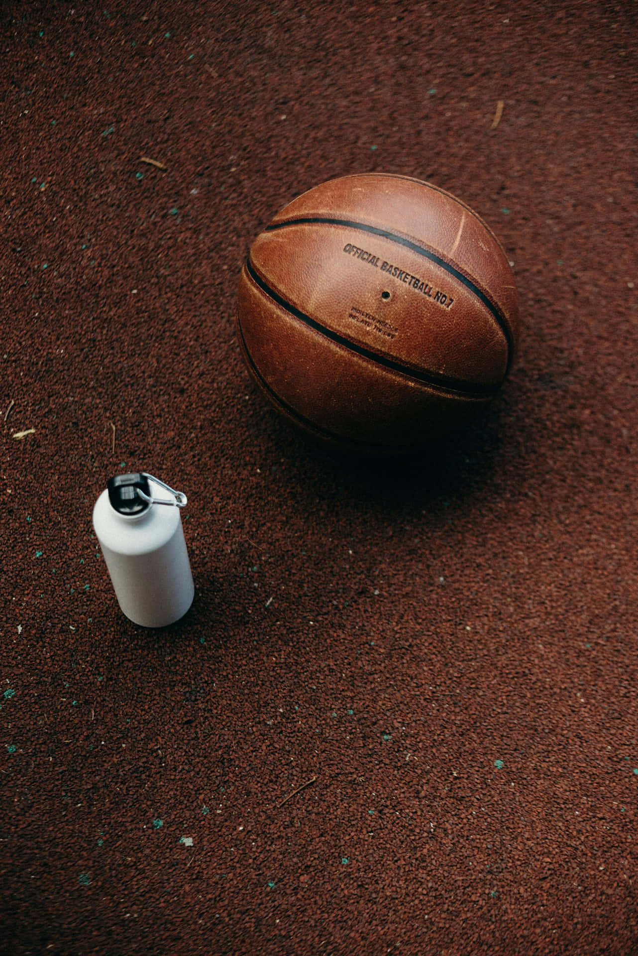 Basketballand Water Bottleon Court.jpg Wallpaper