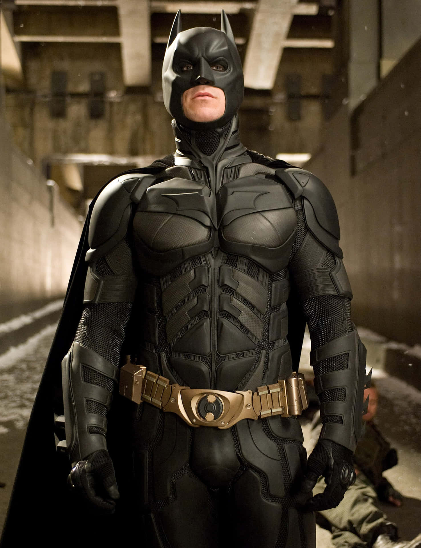 Batmanpreparándose Para La Acción En Su Icónico Traje De Murciélago. Fondo de pantalla