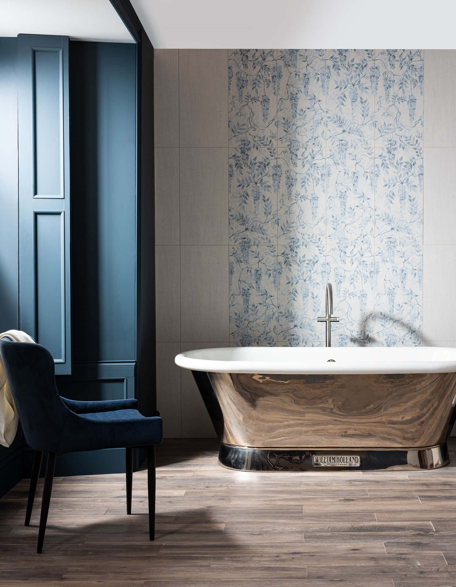 Fantastisk moderne blå badeværelse dekorering billede