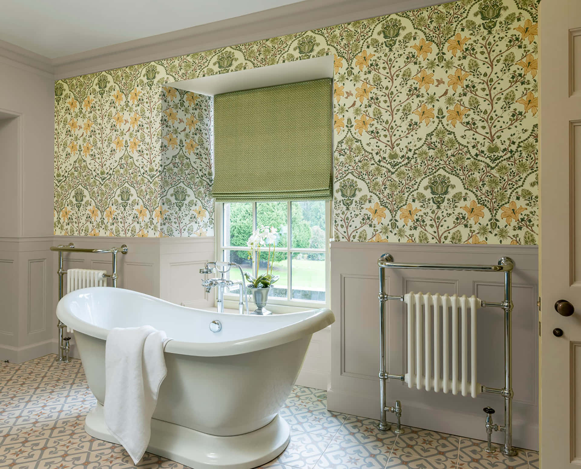 Yellow Pattern Wallpaper Bathroom Decor Picture