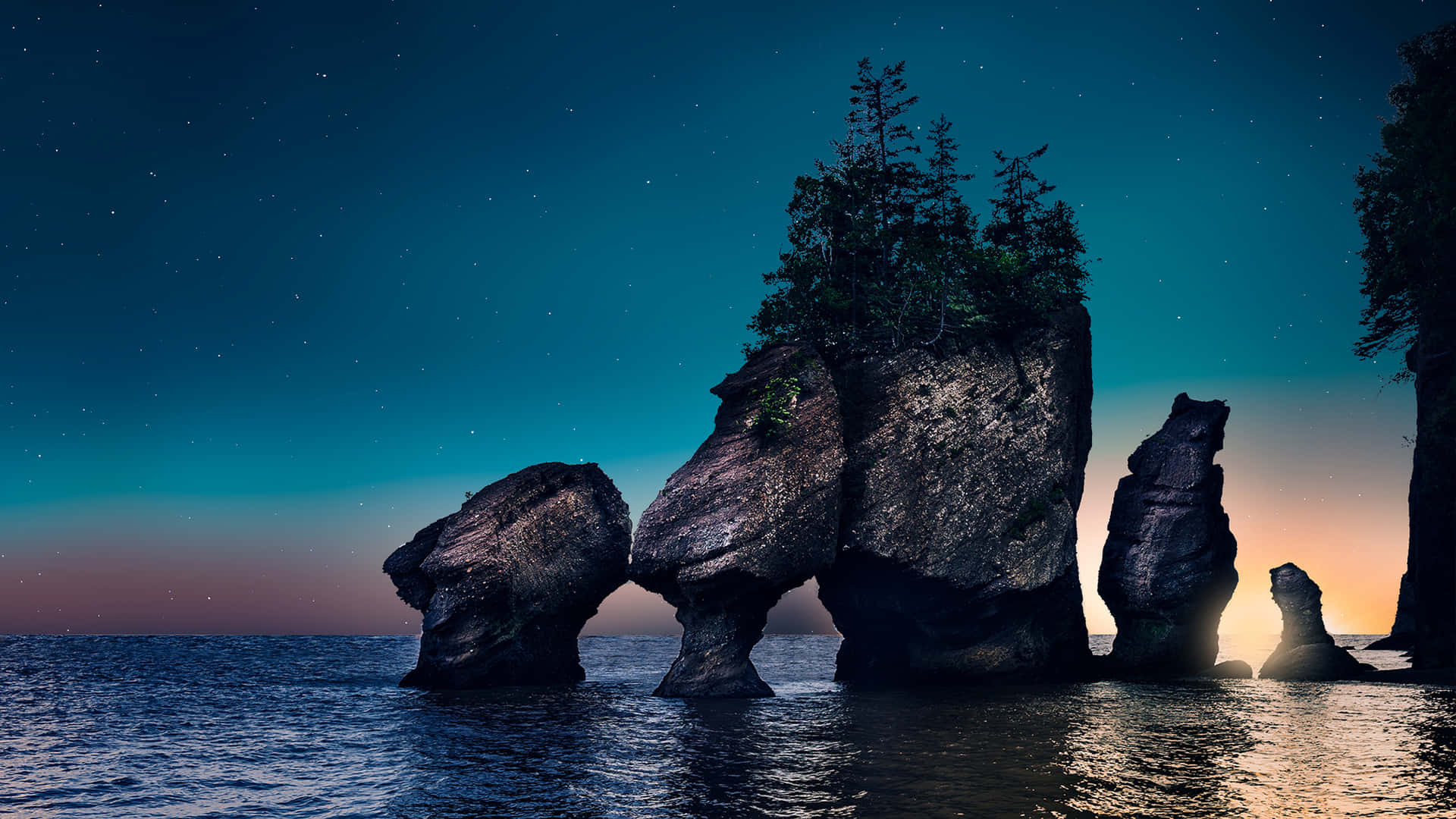 Nochede Rocas En La Bahía De Fundy Fondo de pantalla