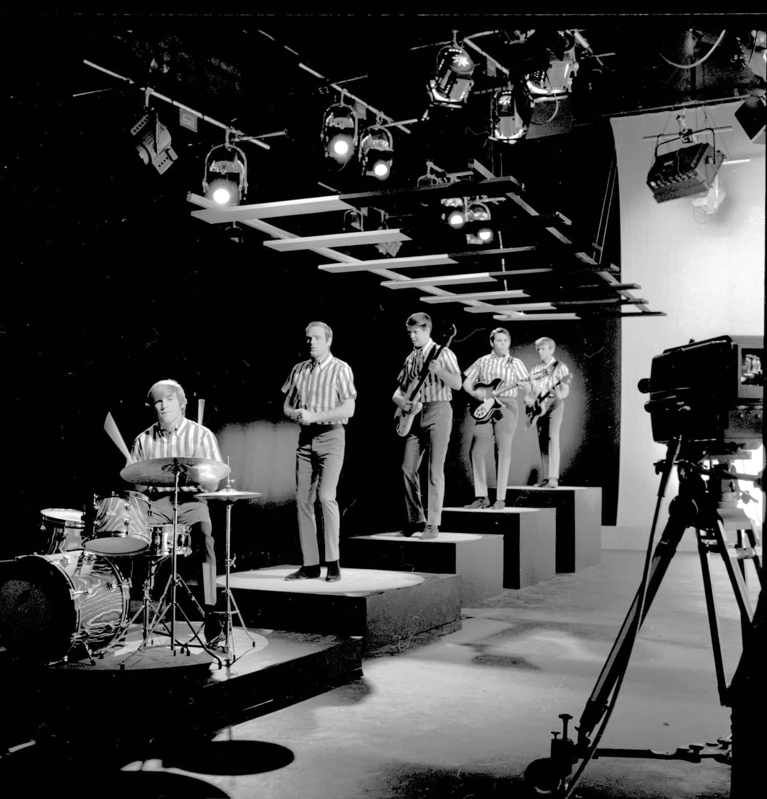 Strandpojkarnacbs Tv-show 1964 (computer Eller Mobilskärmsbakgrund). Wallpaper