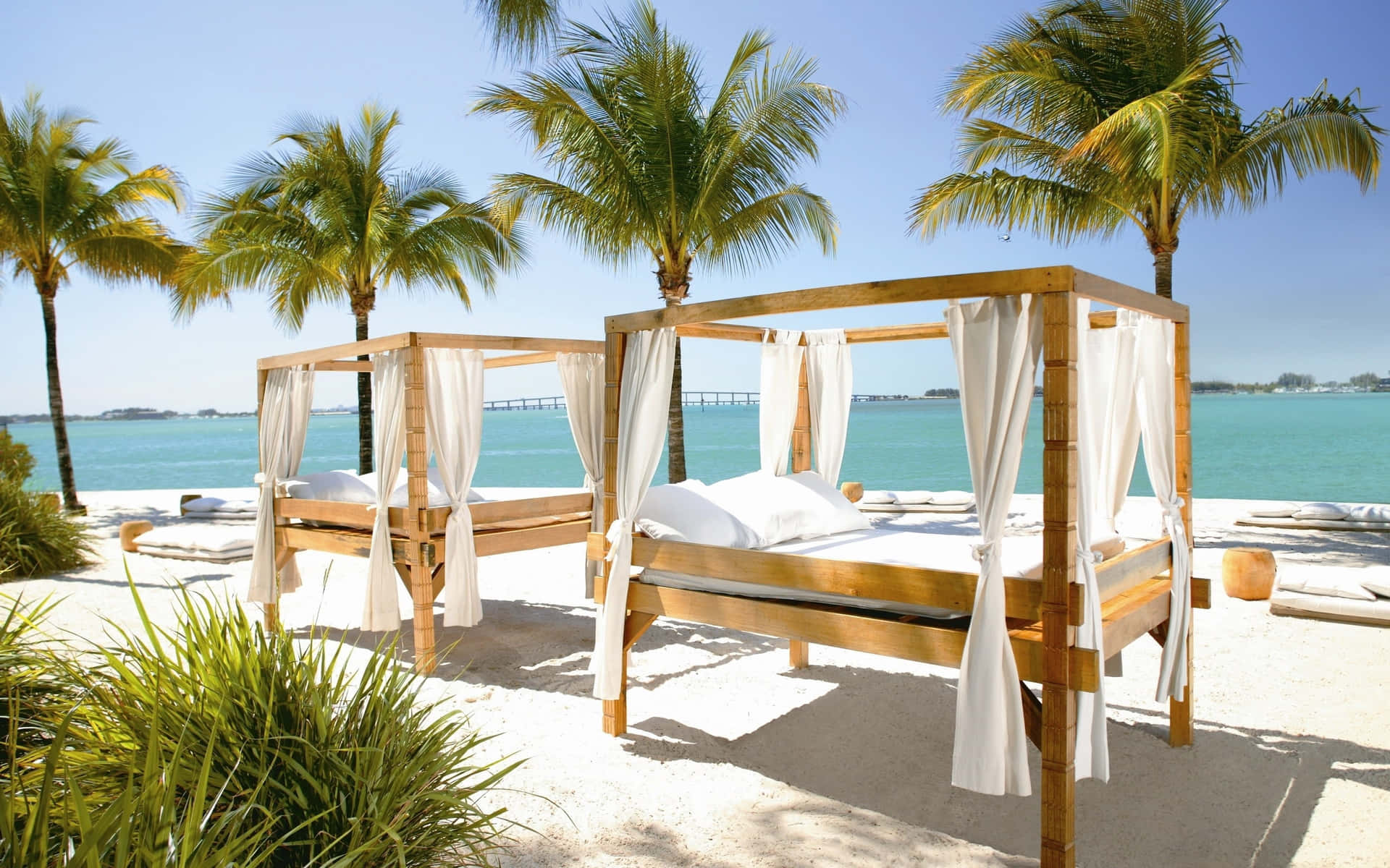 Relaxing Beach Daybed Wallpaper