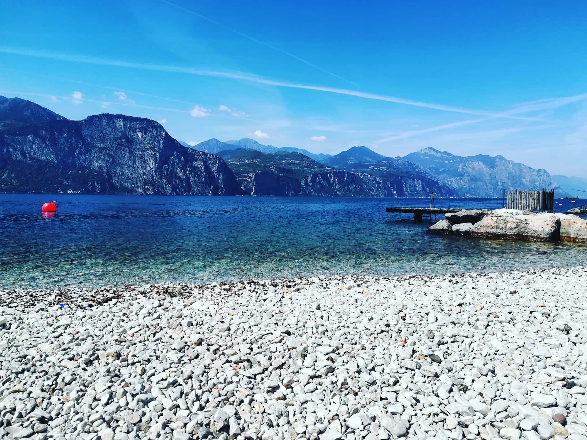 Playaen El Lago Lago Di Garda Fondo de pantalla