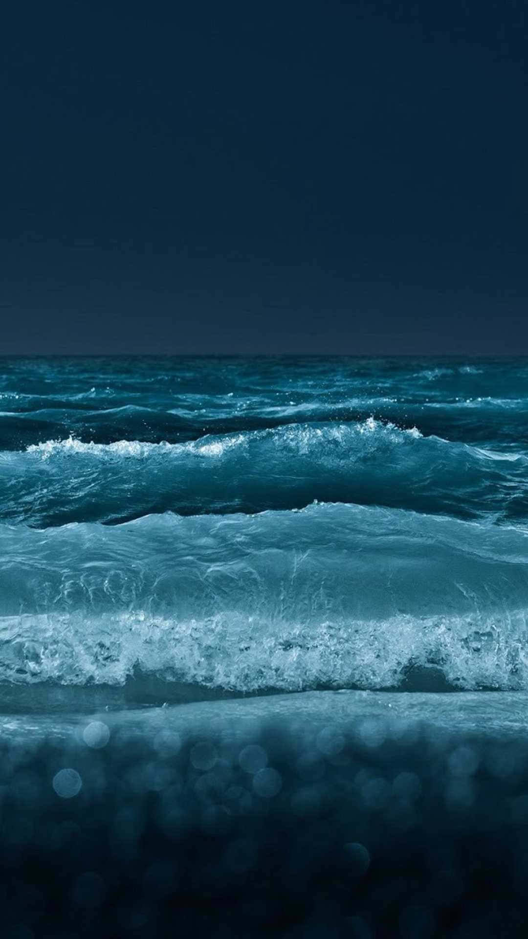 A day at the beach is incomplete without a phone Wallpaper
