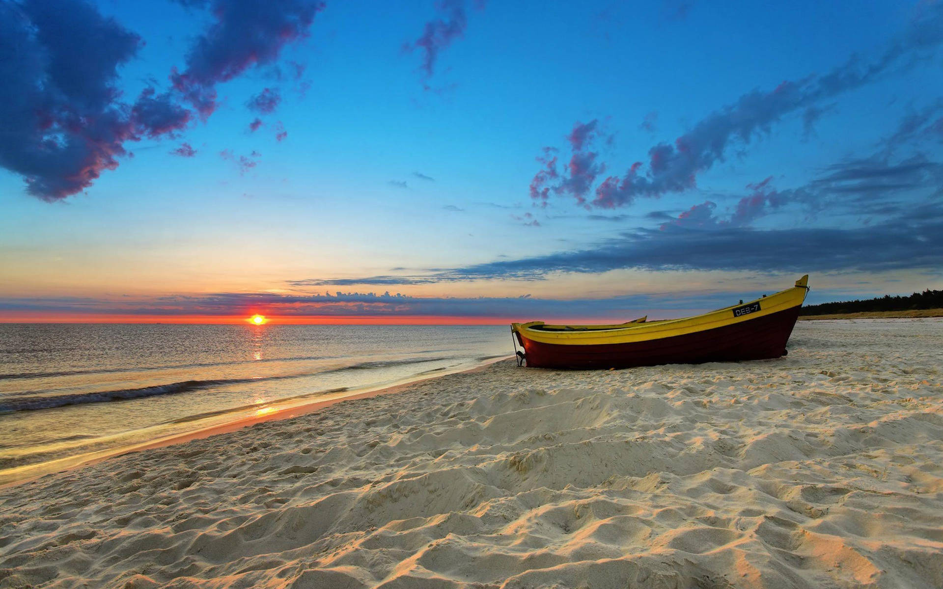 Stunning Sunset Beach Scenes Desktop Wallpaper