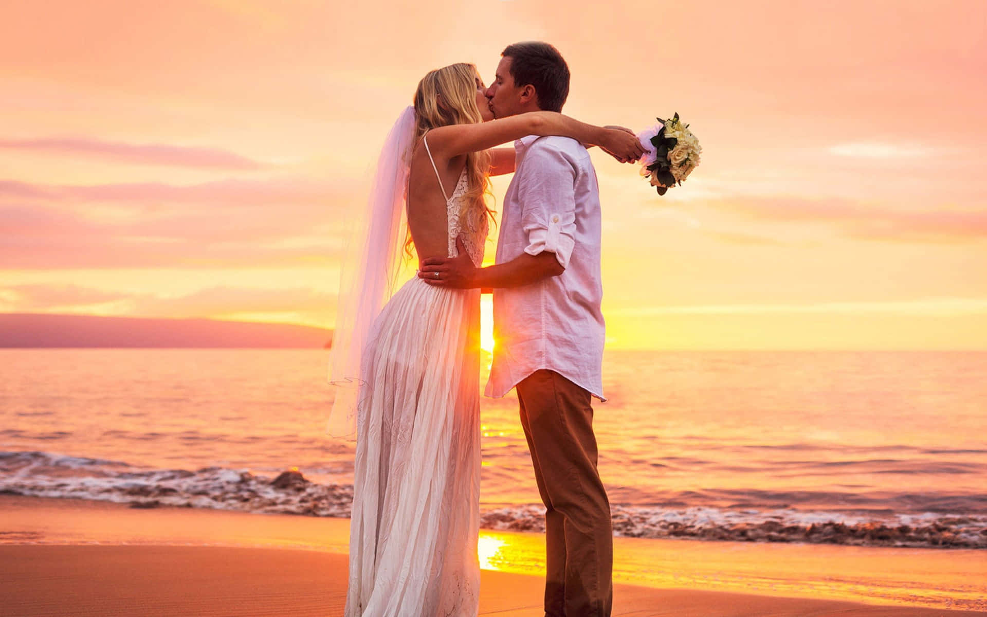 Download Beach Wedding Pictures 