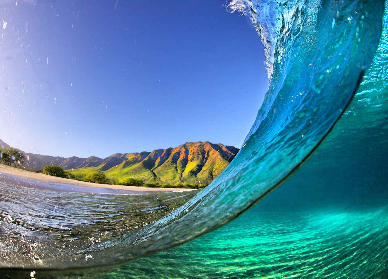 Beautiful Ocean Wave Amazing Sky Wallpaper