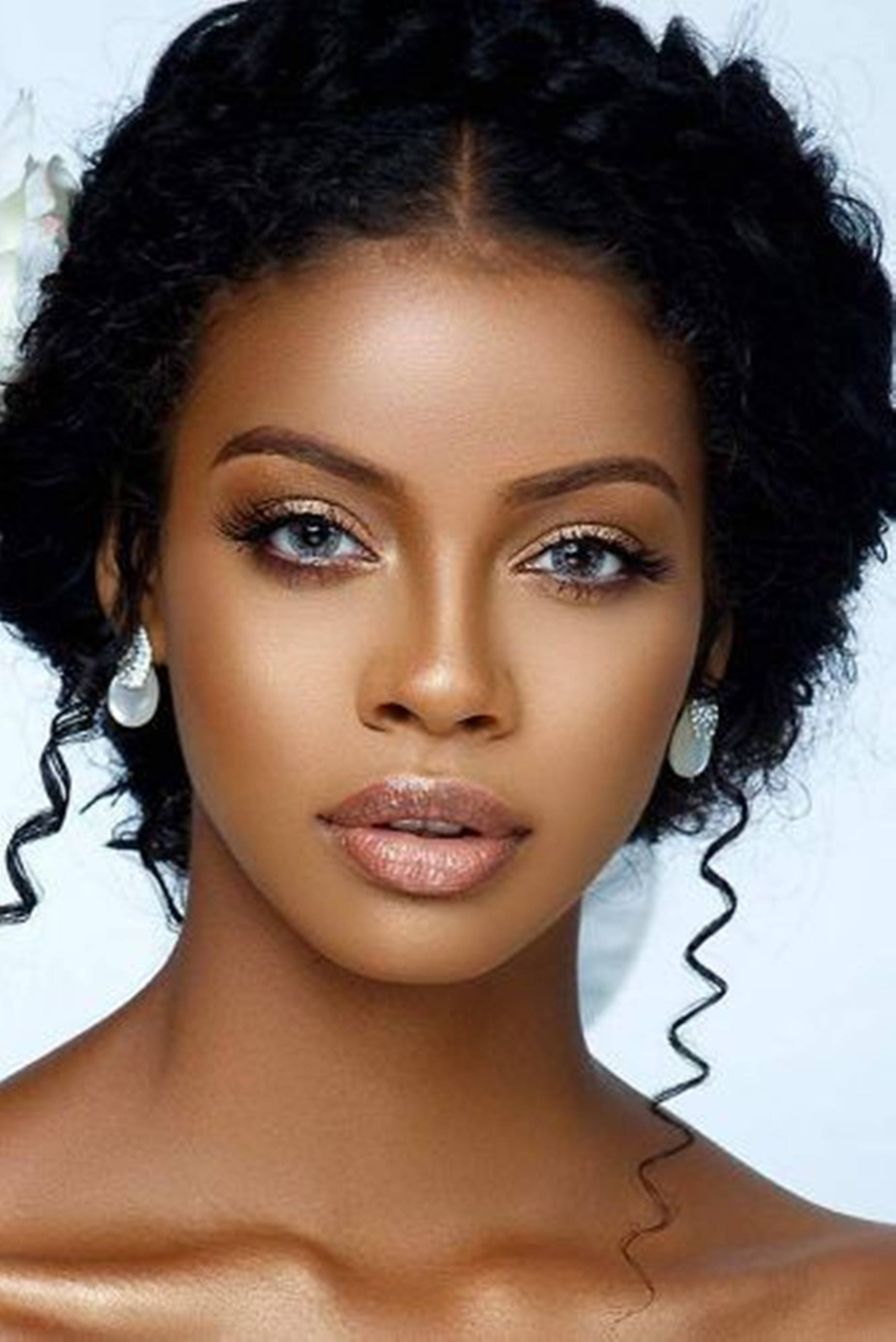 Beautiful Black Woman Clean Makeup Wallpaper