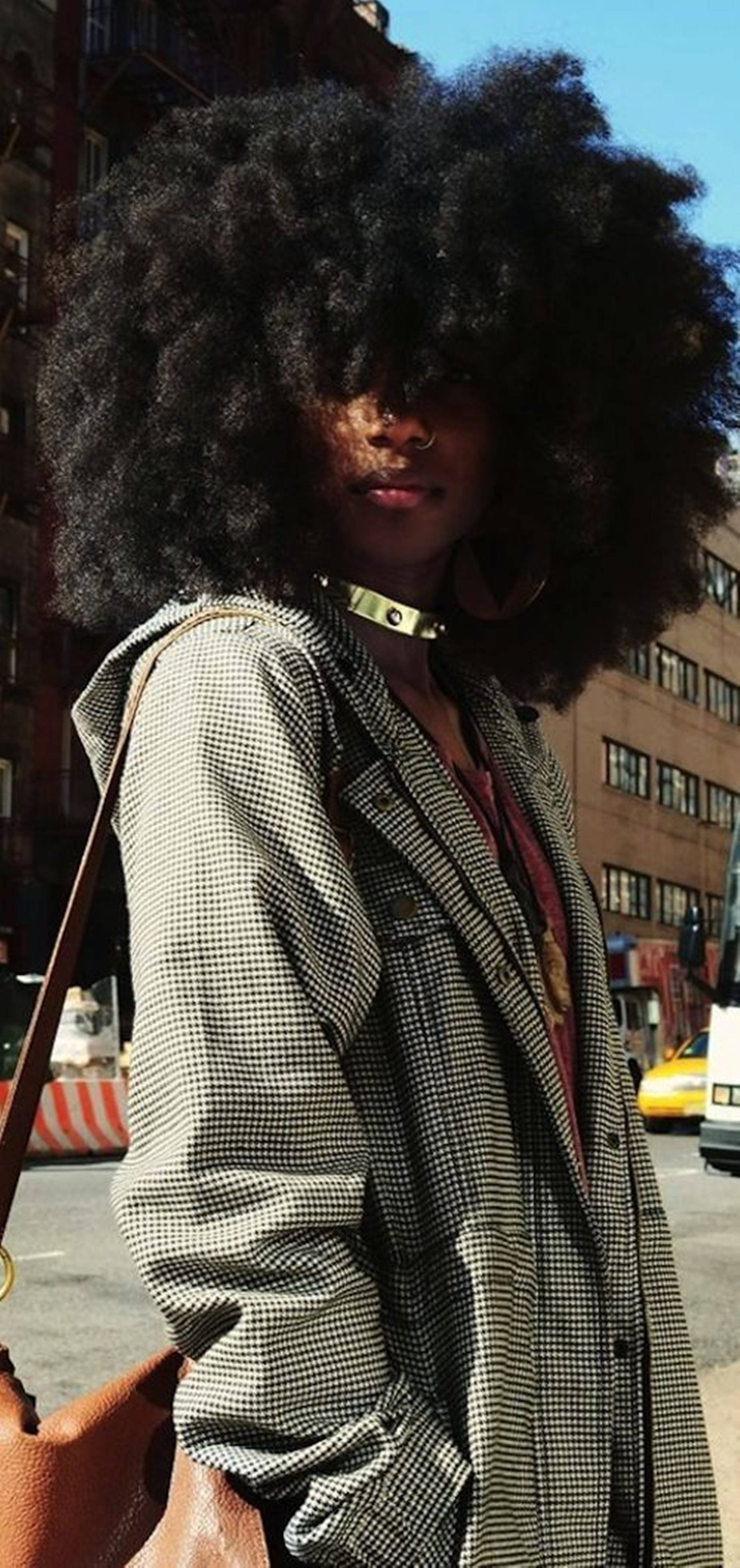 Beautiful Black Woman Fluffy Hair Wallpaper