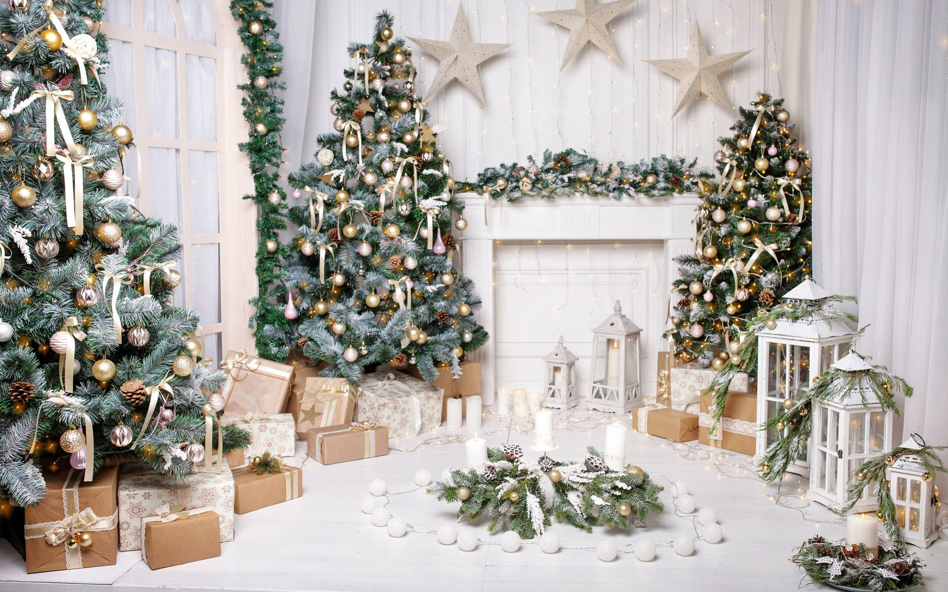 Beautiful Christmas Theme In White Wallpaper