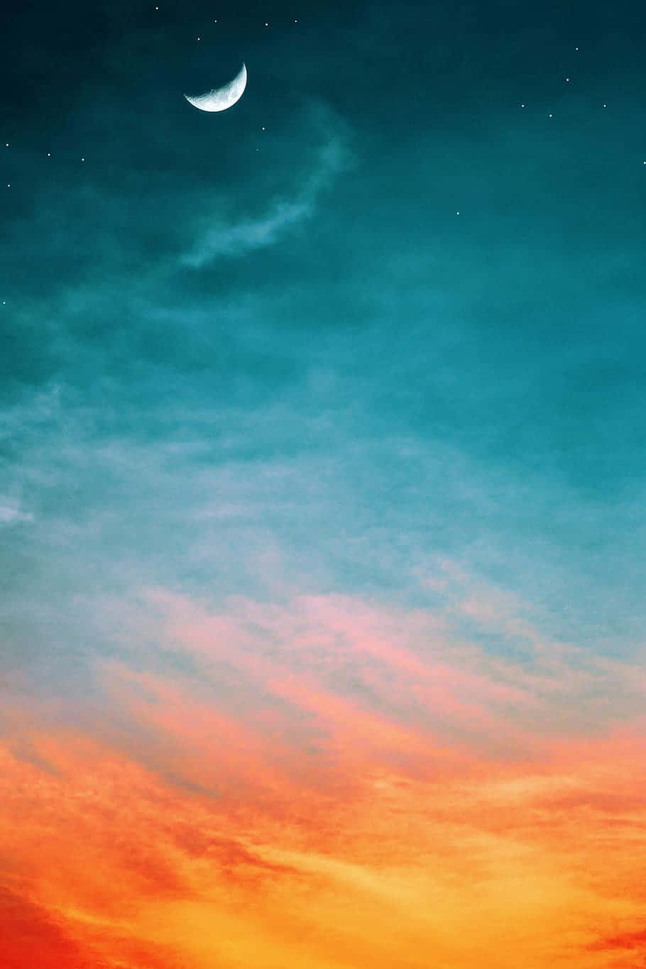 “The beautiful clouds move slowly across the sky.” Wallpaper